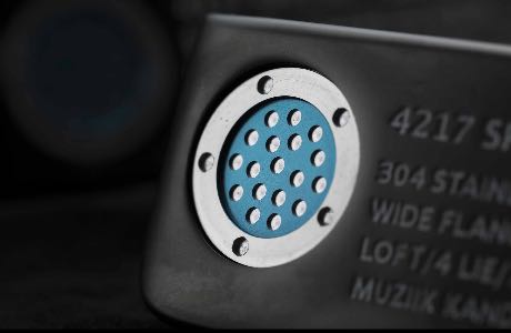 muziik公式サイト/-On The Screw 4117_4227_Putter